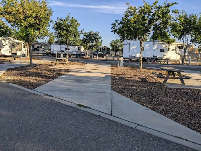 Flag City RV Resort Picture 5