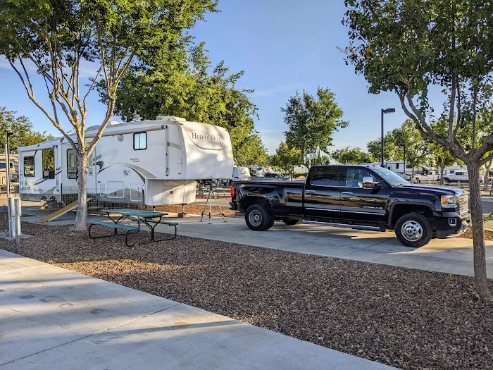 Flag City RV Resort Picture 4