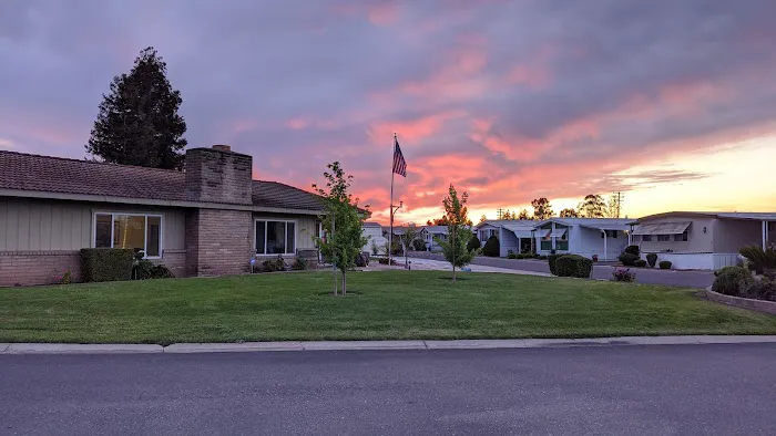 Three Palms Mobile Estates (Senior) Picture 1