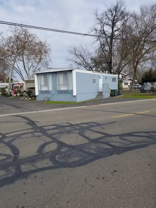 Shady Acres Mobile Home Park Picture 8