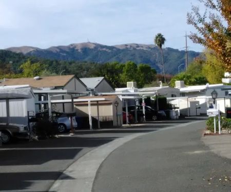 Los Robles Mobile Home Park