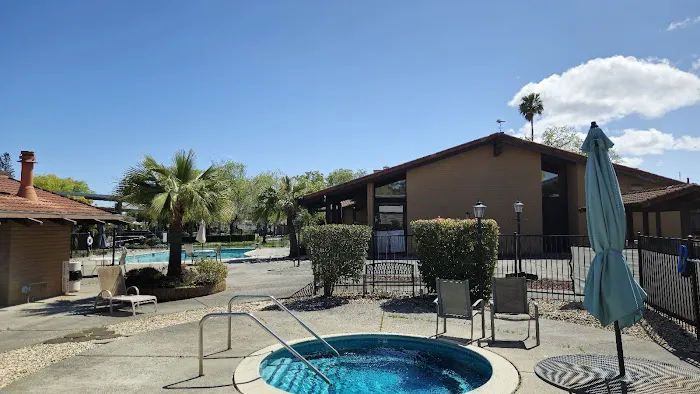 Los Robles Mobile Home Park Picture 8