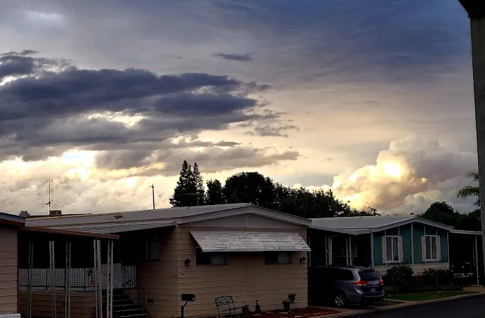 Double L Mobile Estates Picture 2