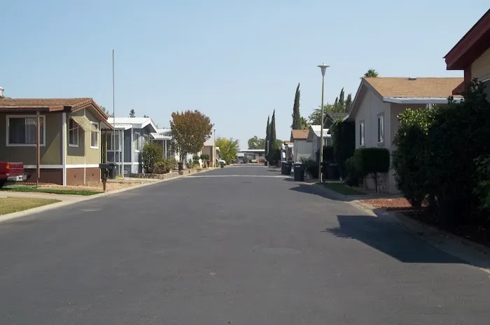 Camellia Village Mobile Home Picture 7