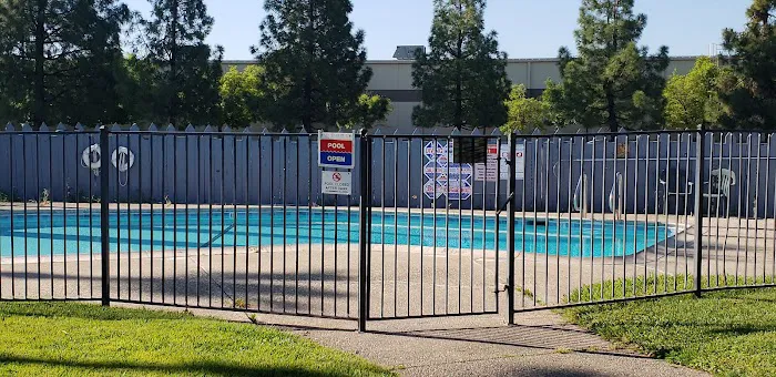 Holiday Mobile Village - 55+ Mobile Home Park Picture 3