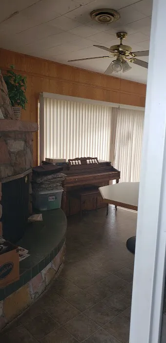 Holiday Mobile Village - 55+ Mobile Home Park Picture 5