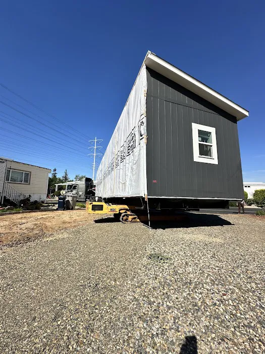 Capital Mobile Estates LLC Picture 2