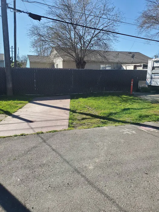 Rucker Apartments & RV Picture 4