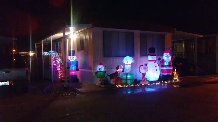 Riverview Mobile Home Park Picture 1