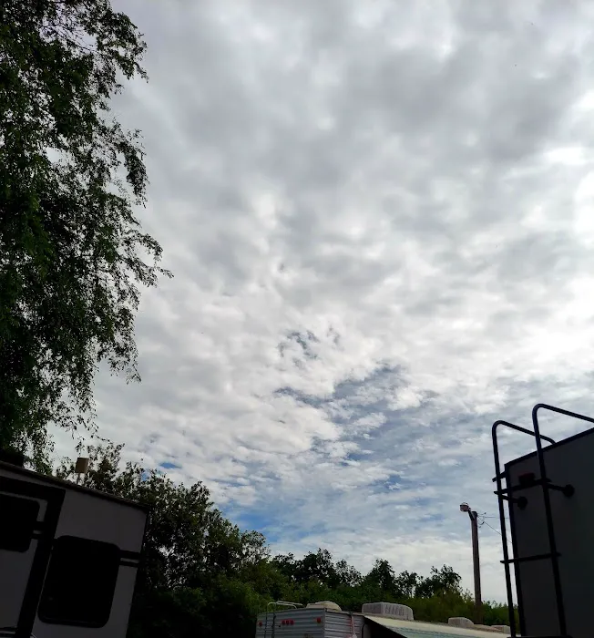 Merced River RV Resort Picture 4