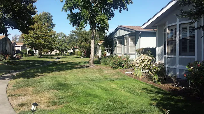 Royal Oaks Picture 2