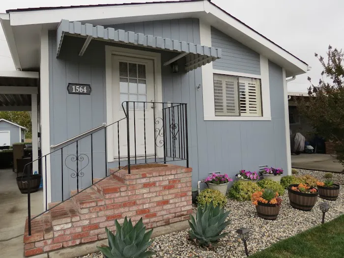 Royal Oaks Senior Mobile Home Picture 2