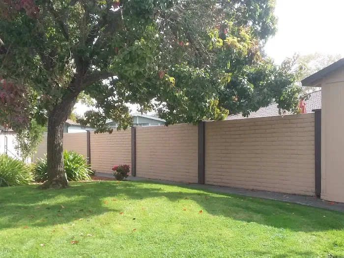Royal Oaks Senior Mobile Home Picture 9