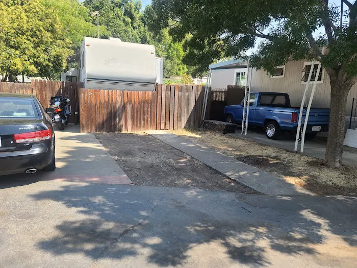Bamboo Tree Mobile Home Park Picture 8