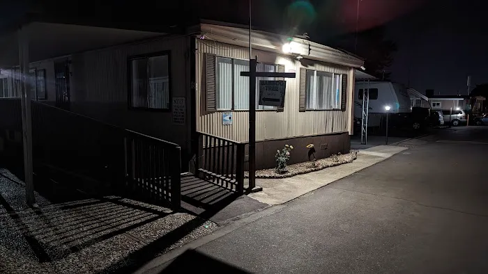 Bamboo Tree Mobile Home Park Picture 10