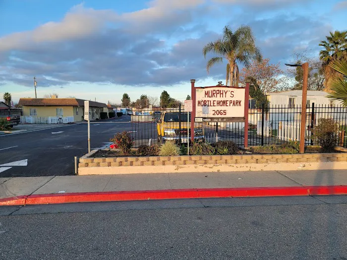 Murphy's Mobile Home Park Picture 2