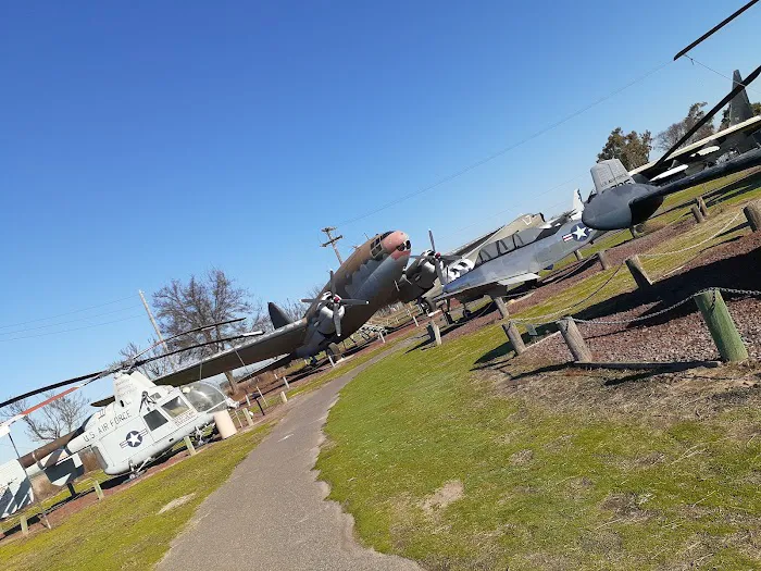 Castle Air Museum RV Park Picture 3