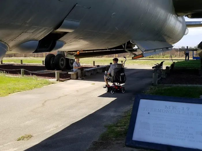 Castle Air Museum RV Park Picture 8