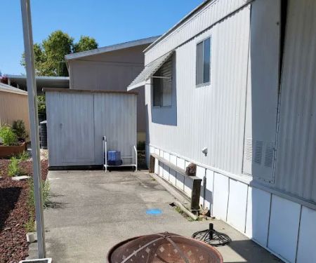 Lamplighter Mobile Home Park