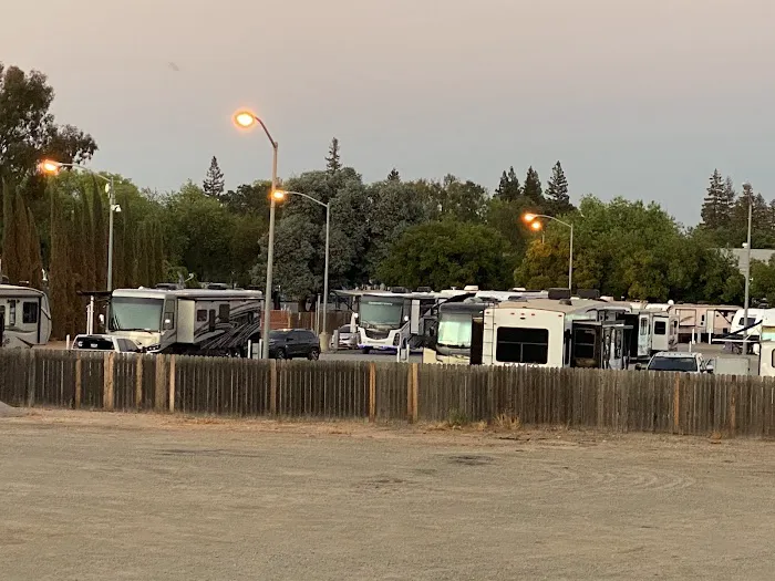 Cal Expo RV Park Picture 3