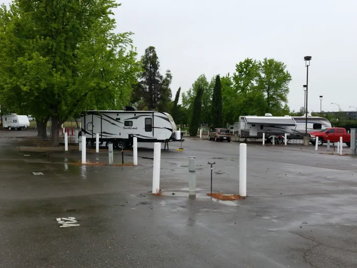 Cal Expo RV Park Picture 5