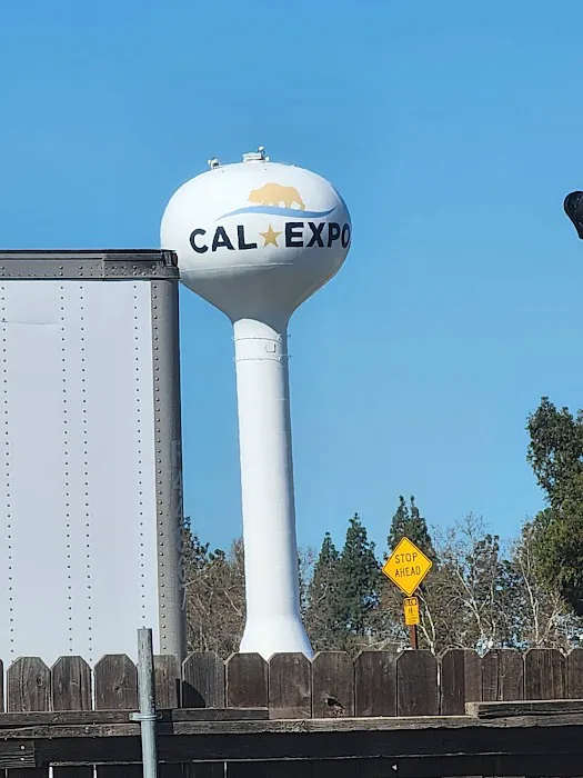 Cal Expo RV Park Picture 10