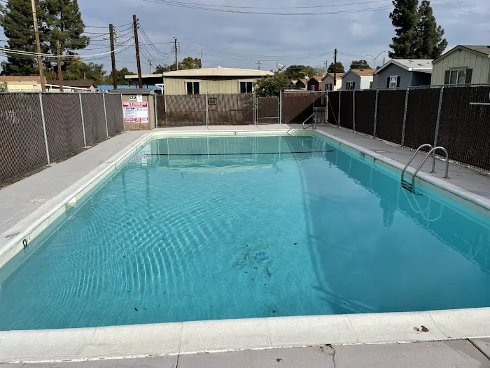 West Sacramento MH & RV Park Picture 10