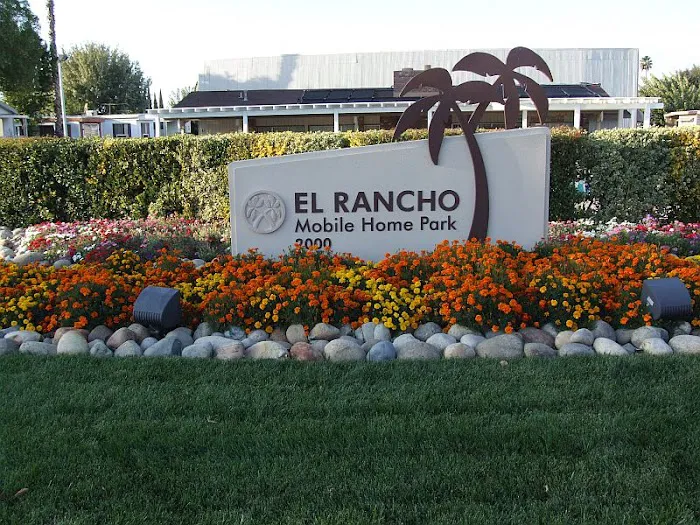 El Rancho Mobile Park Picture 2