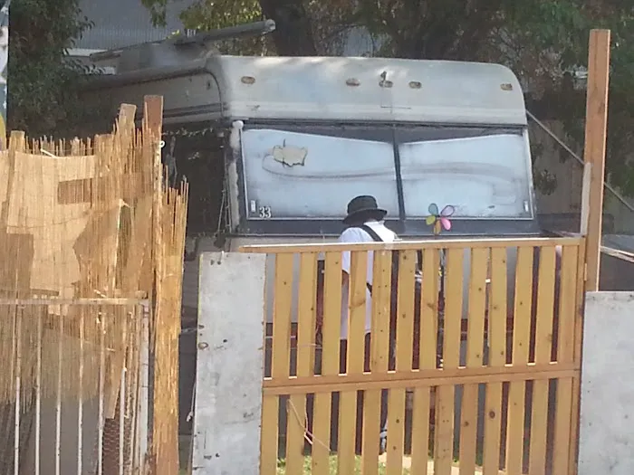 Skylark Mobilehome Park Picture 5