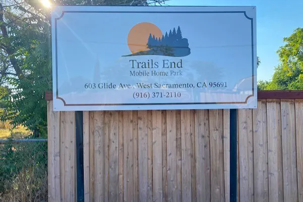 Trails End Mobile Home Park Picture 4