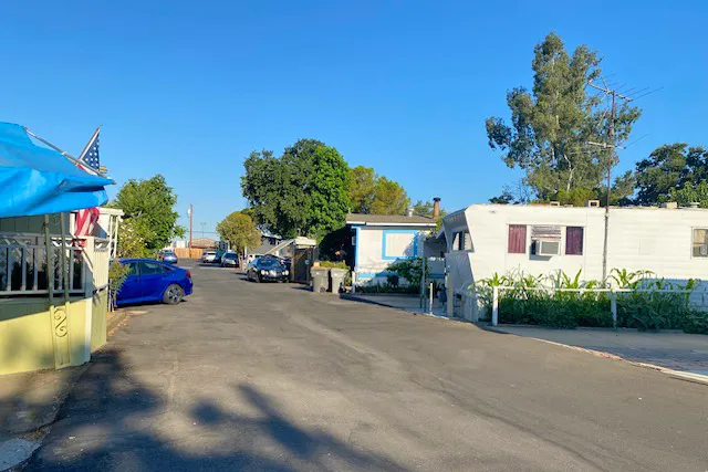 Trails End Mobile Home Park Picture 3