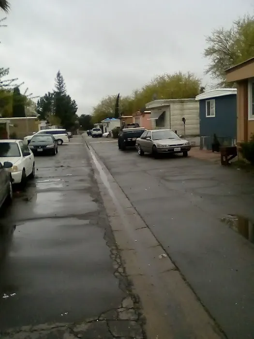 Bryte Mobile Home Park Picture 10