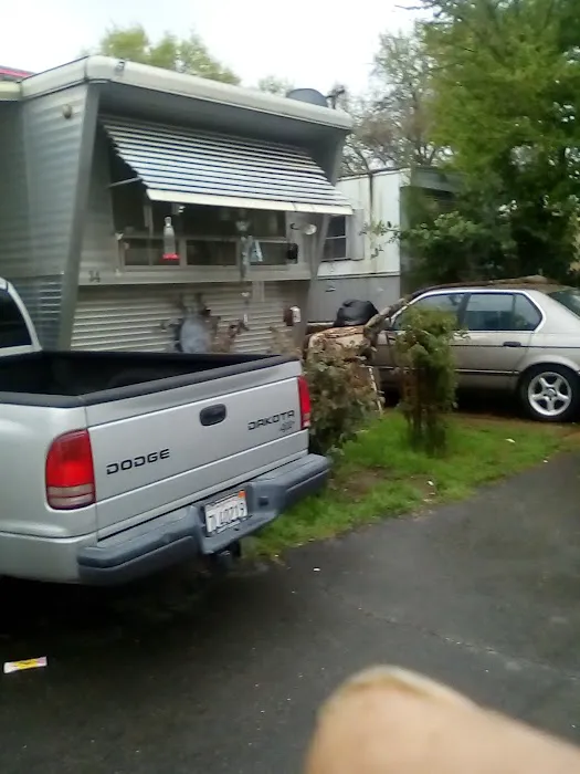 Bryte Mobile Home Park Picture 3