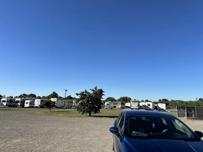 Merced, CA Elks RV Park Picture 3