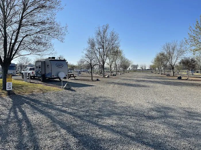 Merced, CA Elks RV Park Picture 6