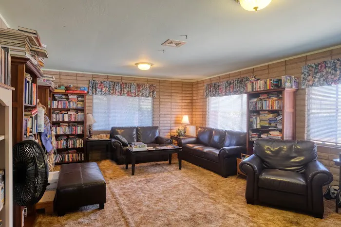 Silverado Pines Mobile Home Pk Picture 8