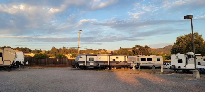 Sonoma County Fairgrounds RV Park Picture 6
