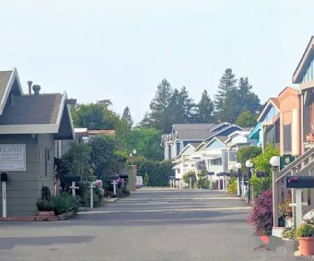 Roseland Mobile Home Park