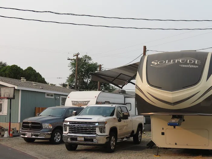 Sacramento Sun RV Park Picture 7