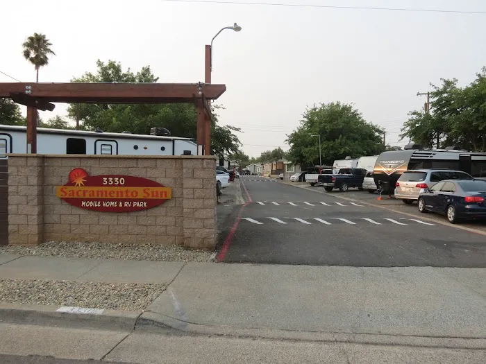 Sacramento Sun RV Park Picture 2