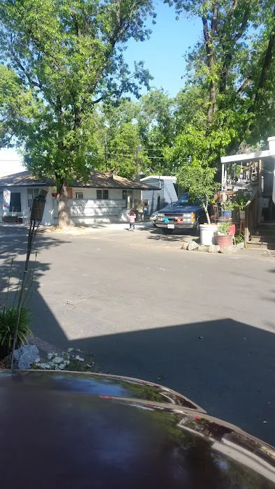 Haggin Oaks Estates MHP Picture 10