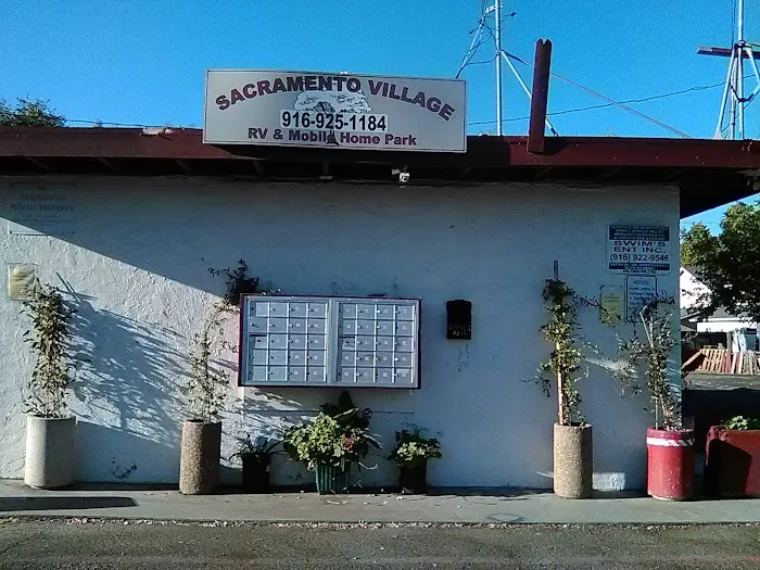 Sacramento Village RV & Mobile Home Park Picture 7