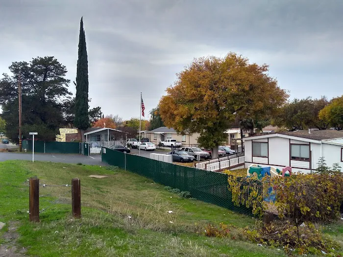Silver Eagle Mobile Home Park Picture 1