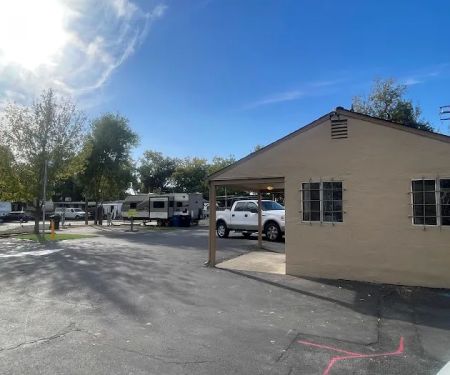 College Oaks MH & RV Park