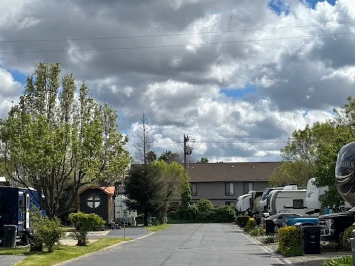 Mark J RV Park Picture 6