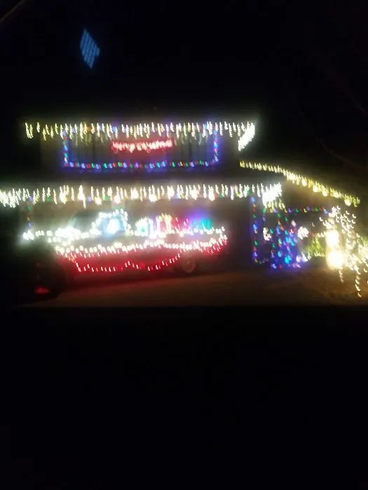 Hidden Acres Trailer Villa Picture 6