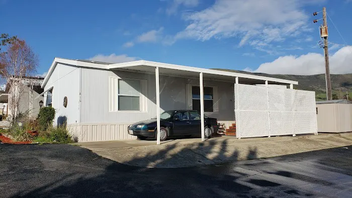 Colonial Manor Mobile Park Picture 8