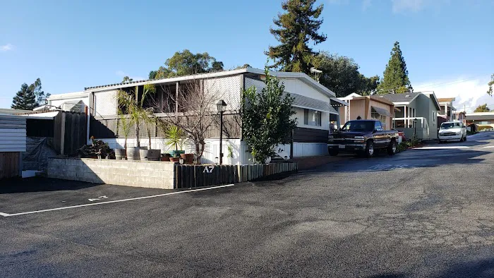 Colonial Manor Mobile Park Picture 10
