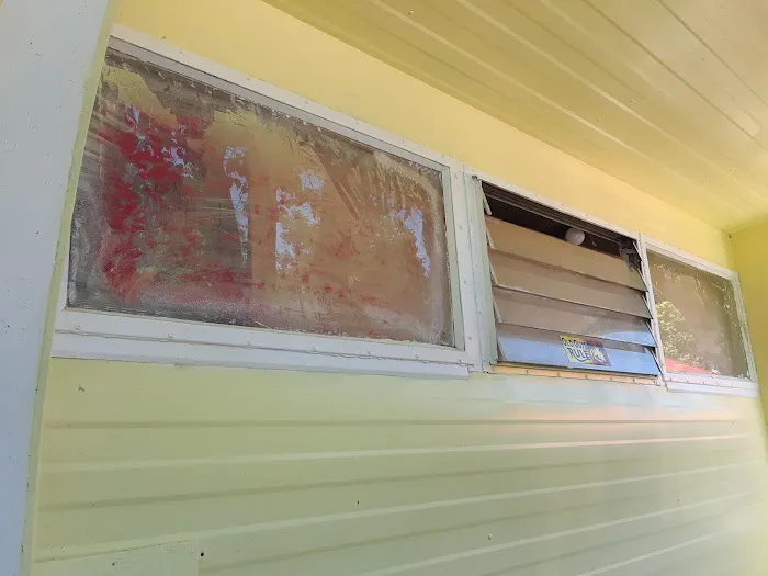 Auburn Oaks Mobile Home Park Picture 8