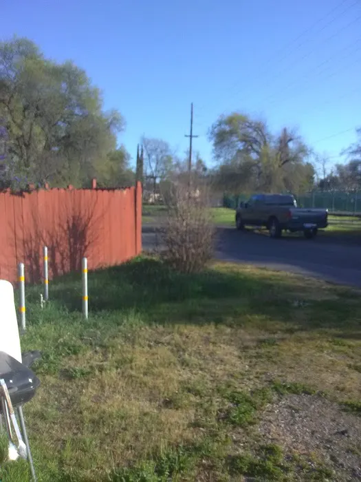 Auburn Oaks Mobile Home Park Picture 10